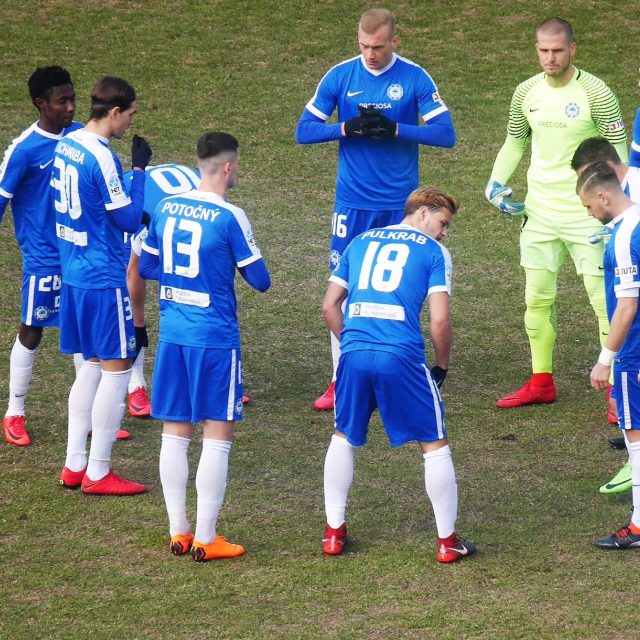 Bývalý hráč Slovanu Liberec Zdeněk Folprecht probíral v pořadu První dotek ožehavá témata | foto: Pavel Petr,  Český rozhlas Liberec
