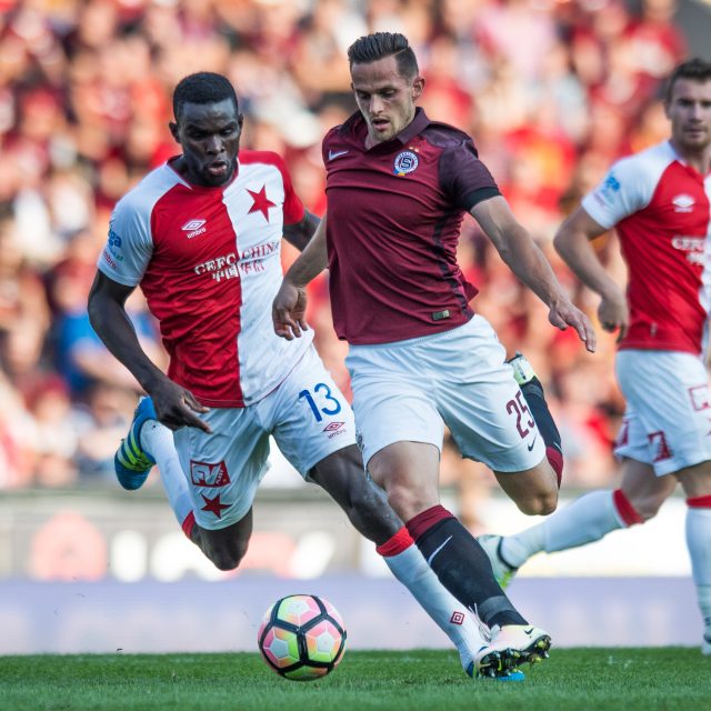 Fotbalové derby vždy vyvolá spoustu emocí. Jak to bude tentokrát v neděli? Dozvíte se v přímém přenosu na Radiožurnálu Sport | foto:  O2 Czech Republic a.s.
