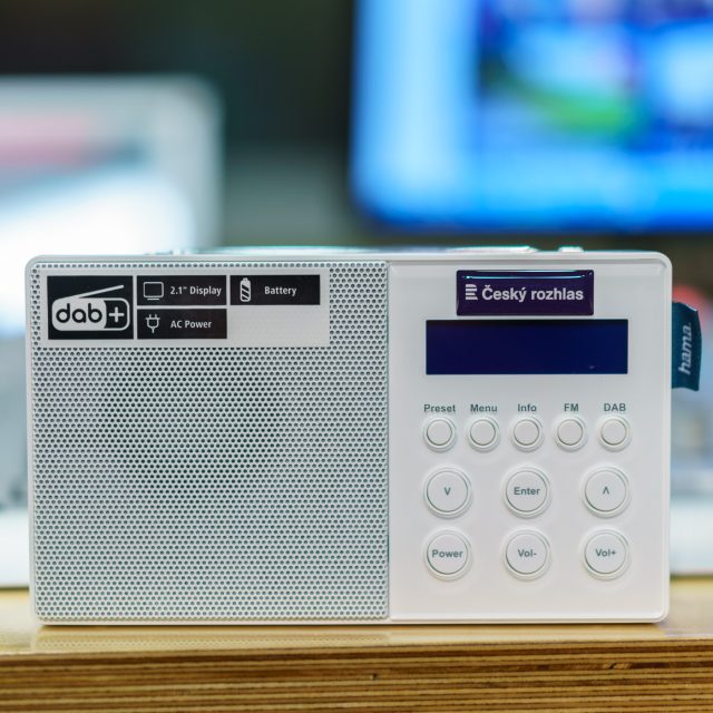 Digitální rádio nemusí být žádná velká investice a nabízí přitom řadu výhod jak v kvalitě signálu,  tak v nabídce služeb | foto: Khalil Baalbaki,  Český rozhlas