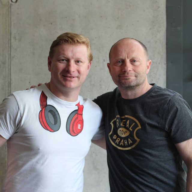 Ladislav Hampl s fotbalistou Lukášem Zelenkou | foto: Anna Duchková,  Český rozhlas