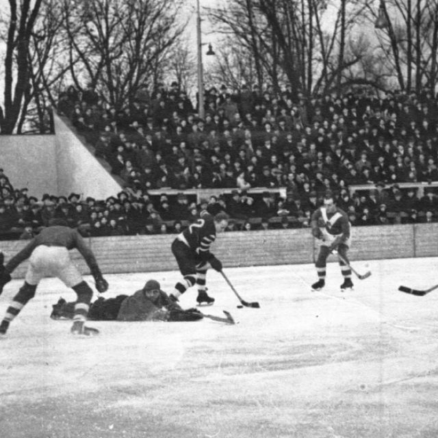 Pražské MS v ledním hokeji  (1933) | foto: autor neznámý,  Archivní a programové fondy Českého rozhlasu