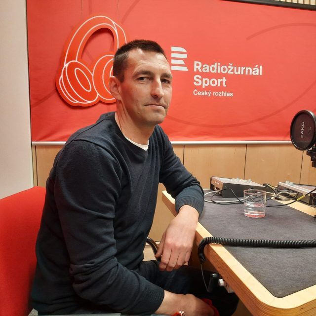 Moderní pětibojař Libor Capalini v talkshow Na férovku | foto: Anna Duchková,  Český rozhlas