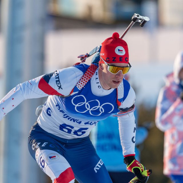 Poslechněte si celý rozhovor s biatlonistou Mikulášem Karlíkem | foto: Český olympijský tým