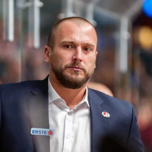 Roman Šimíček se vrací do Vítkovic jako nový sportovní ředitel | foto: HC Vítkovice
