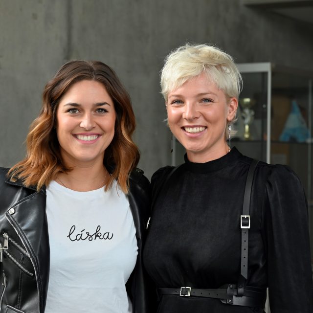 Plážové volejbalistky Barbora Hermannová a Marie-Sára Štochlová | foto: Agáta Nezbedová,  Český rozhlas
