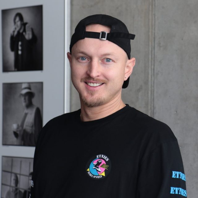 Skateboardista Martin Pek byl hostem čtvrtečního pořadu Na férovku | foto: Anna Duchková,  Český rozhlas