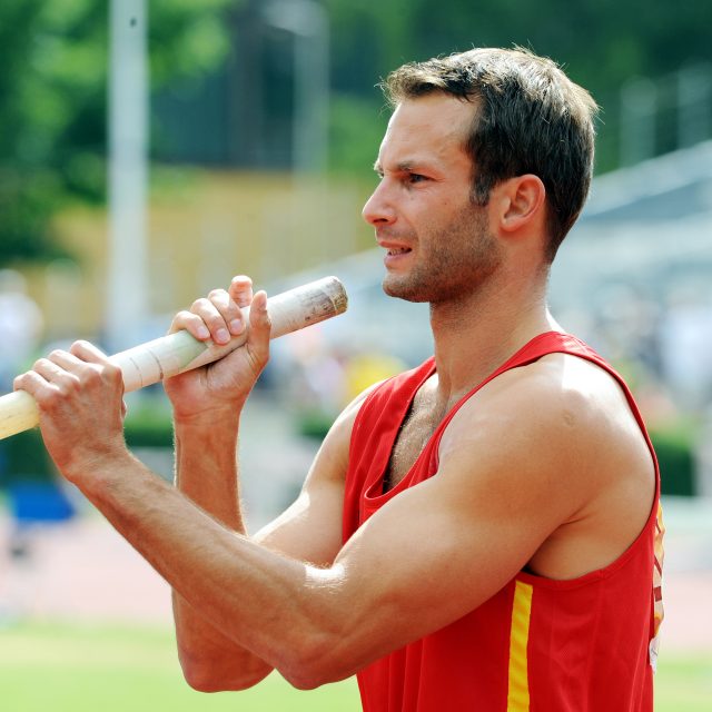 Štěpán Janáček se po skončení aktivní kariéry dal na dráhu trenéra. Nejen o tom vyprávěl ve studiu Radiožurnálu Sport | foto: Profimedia