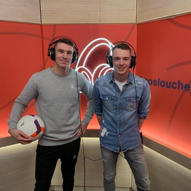 Zdeněk Folprecht a David Nyč každý čtvrtek od 10:06 diskutují o fotbalových tématech v pořadu První dotek | foto:  Radiožurnál Sport,  Český rozhlas
