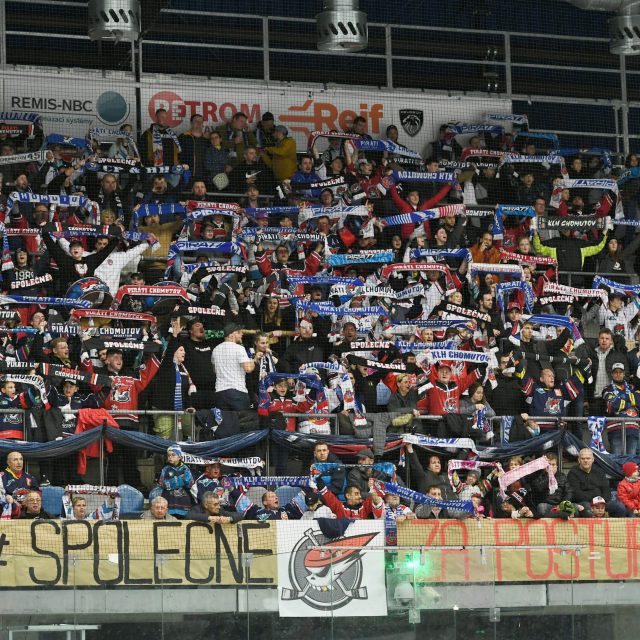 Piráti Chomutov se z extraligy propadli až do okresního přeboru | foto:  Ondřej Bičiště / MAFRA / Profimedia