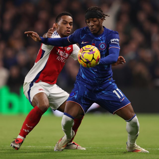 Slágrem 11. kola Premier League byla bitva Chelsea proti Arsenalu | foto: Paul Terry / Profimedia