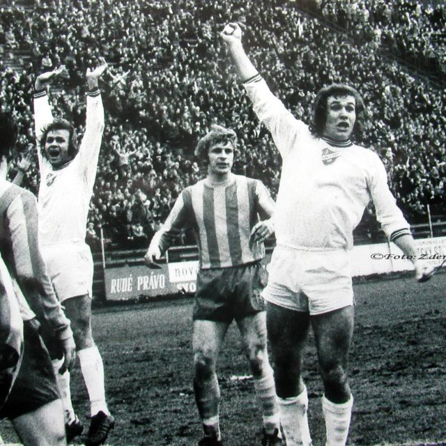 Baník Ostrava v roce 1976 senzačně zvítězil 2:1 nad Bayernem Mnichov | foto: www.fcb.cz