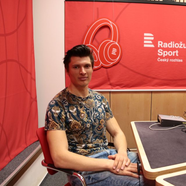 Běžec na lyžích Ondřej Černý v talkshow Na síti | foto: Anna Duchková,  Český rozhlas