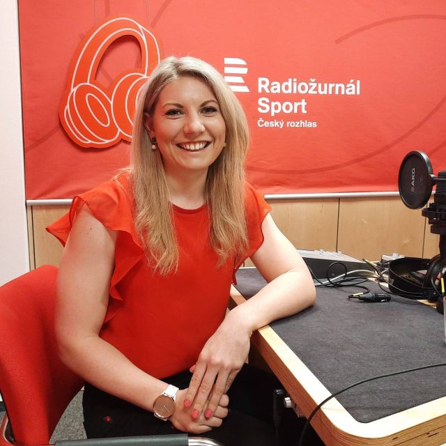 Biatlonistka Lucie Charvátová v talkshow Na férovku | foto: Anna Duchková,  Český rozhlas