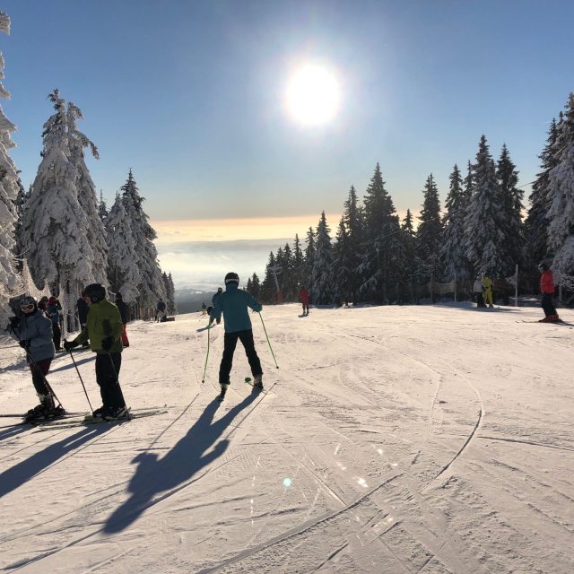Lyžování v Krkonoších si lidé užívají | foto: Kateřina Kohoutová,  Český rozhlas