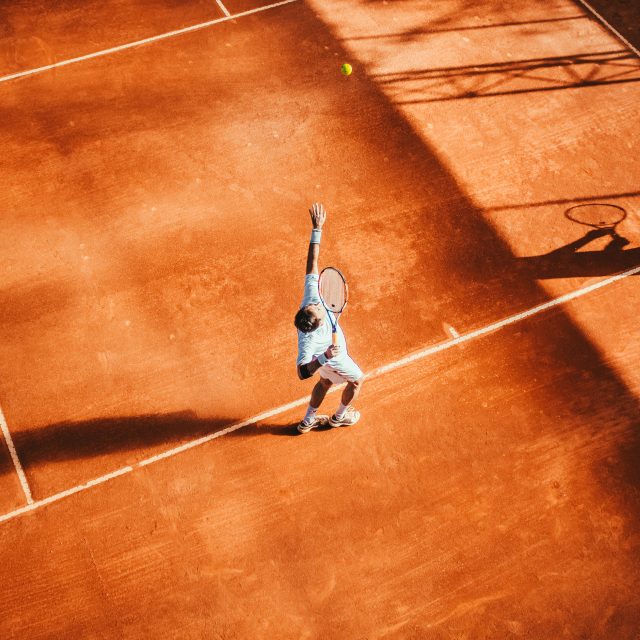 Rozdíl mezi olympiádami v Riu a v Londýně byl obrovský. V Brazílii byly hrací kurty nakreslené na parkovišti,  popisuje Jan Smíšek | foto: Unsplash,  CC0 1.0