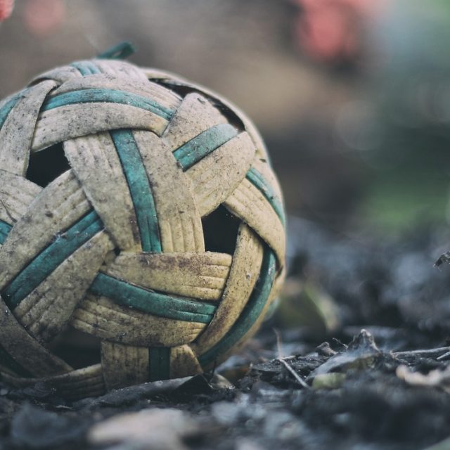 Sepak takraw je ryze asijský sport,  v němž Asiaté excelují. Kdyby se dostal na olympiádu,  získali by také více medailí | foto:  ktphotography,  Pixabay