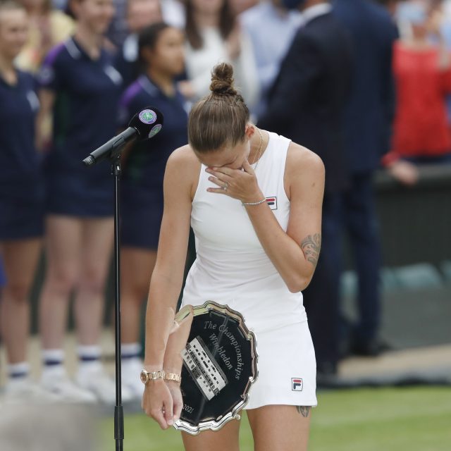 Karolínu Plíškovou přemohly emoce | foto: Reuters