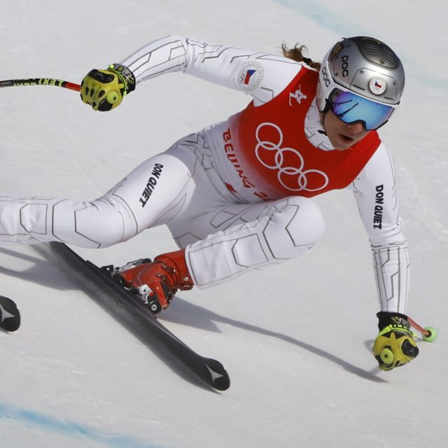 Ester Ledecká během olympijského závodu super-G. | foto:  Christian Hartmann,  Reuters