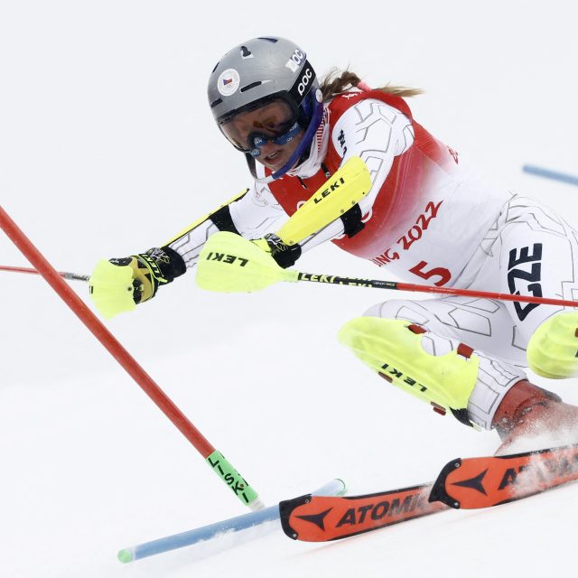 Ester Ledecká v kombinační soutěži při závěrečném slalomu | foto:  Christian Hartmann,  Reuters