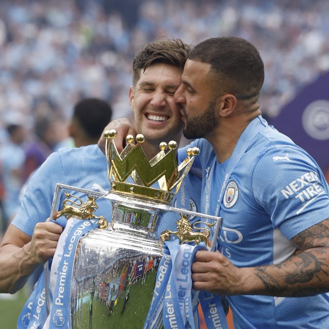 Fotbalisté Manchesteru City vybojovali už osmý titul v historii klubu | foto: Reuters