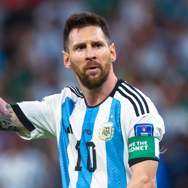 Lionel Messi se vůbec poprvé prosadil ve vyřazovací fázi MS a poslal Argentince do čtvrtfinále | foto: Reuters