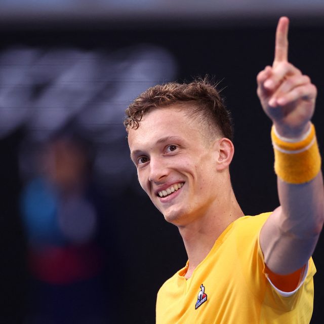 Jiří Lehečka je prvním českým tenistou ve čtvrtfinále grandslamu od roku 2018 | foto: Carl Recine,  Reuters