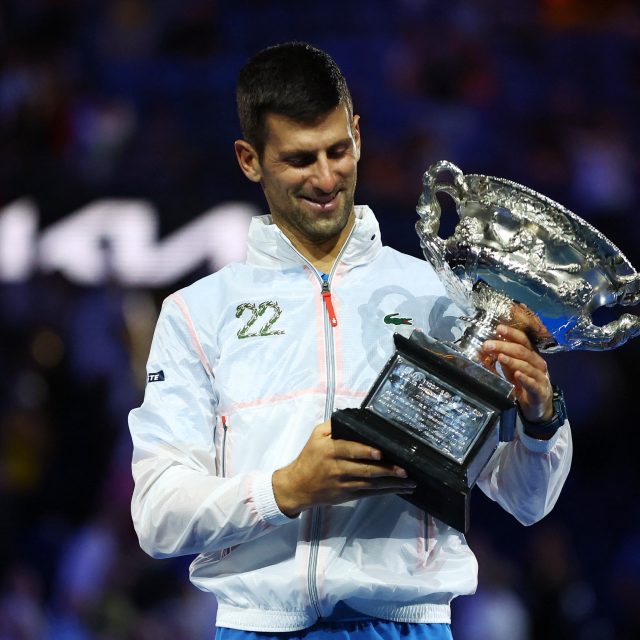 Novak Djoković získal svůj 22. grandslamový titul a je opět světovou jedničkou | foto: Hannah Mckay,  Reuters