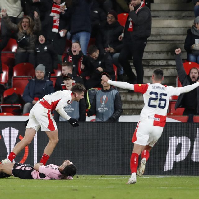 Mojmír Chytil se v zápase proti Ženevě prosadil hned dvakrát | foto: David W Černý,  Reuters