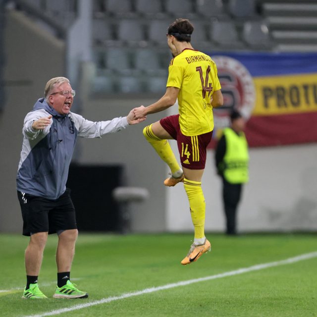 Veljko Birmancevic slaví vstřelenou branku do sítě Limassolu | foto: Yiannis Kourtoglou,  Reuters