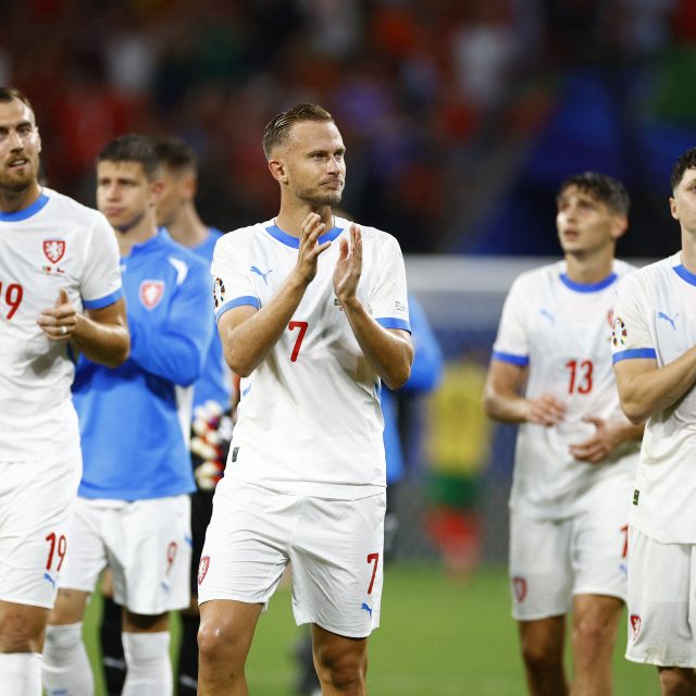 Antonín Barák  ( číslo 7) | foto: Reuters