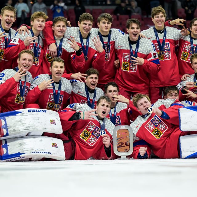 Čeští hokejisté do 20 let | foto: BILDBYRÅN,  Reuters