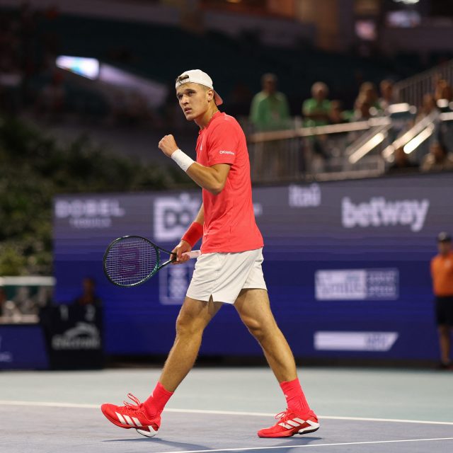 Tenista Jakub Menšík při finále turnaje v Miami | foto: Geoff Burke,  Reuters