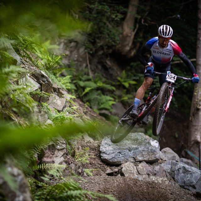 Peter Sagan během tréninku na trati mistrovství světa horských kol | foto: Michal Červený,   ČTK,  Profimedia