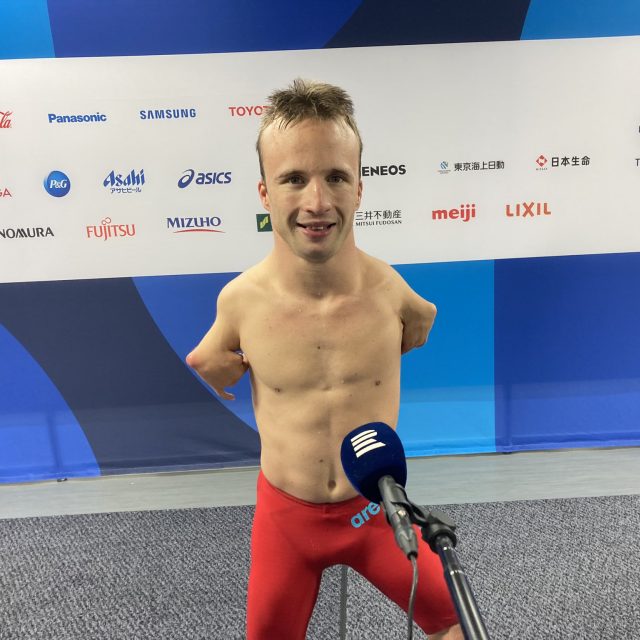 Plavec Arnošt Petráček na paralympiádě v Tokiu | foto: Zdeňka Trachtová,  Český rozhlas