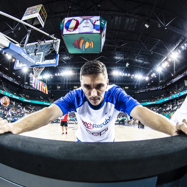 V roce 2015 měl kapitán Jiří Welsch už spíše tmelící roli týmu | foto: Václav Mudra,  ČBF