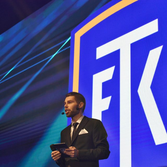Ředitel marketingu a komunikace FK Teplice Martin Kovařík během představování nového loga klubu | foto:  Ondřej Bičiště / MAFRA / Profimedia,  Profimedia