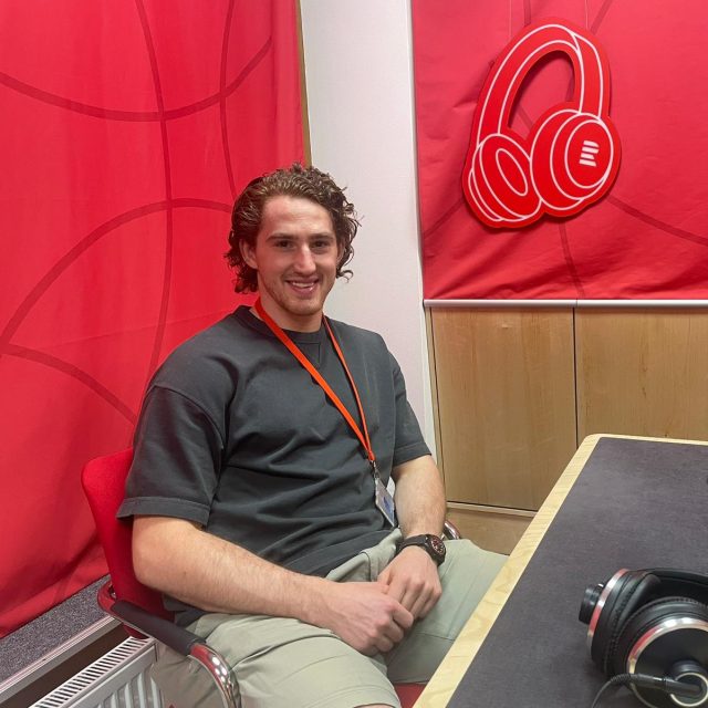 Lukáš Sedlák ve studiu Radiožurnálu Sport | foto: Barbora Dvořáková,  Český rozhlas