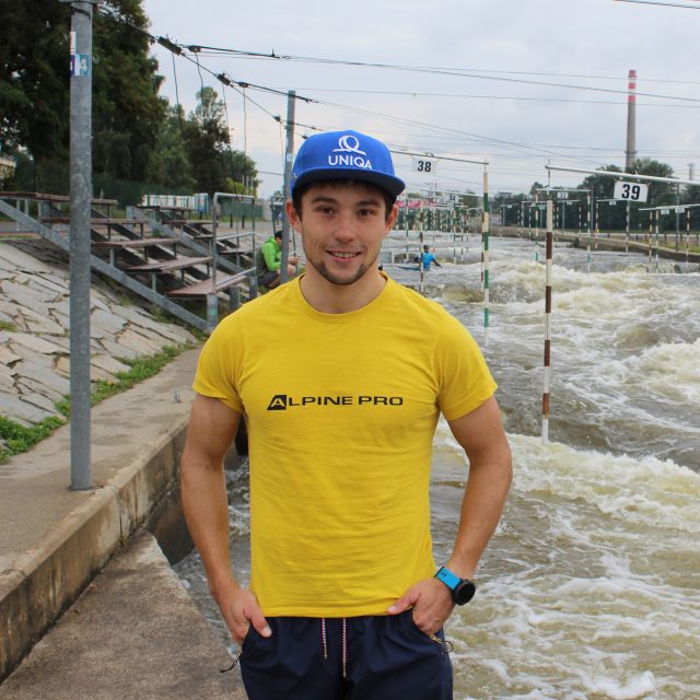 Jiří Prskavec zlatou olympijskou medaili v Tokiu získal i pro svého otce | foto: Michal Markup,  iROZHLAS.cz