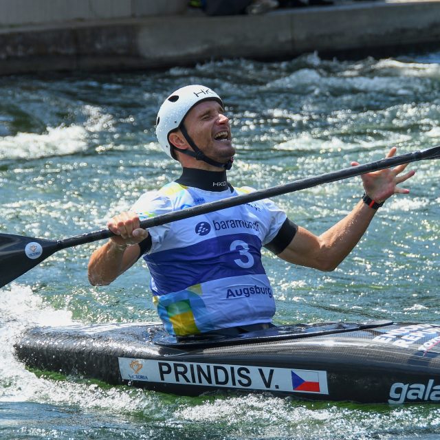 Radost Víta Přindiše v cíli závodu na světovém šampionátu | foto: Iva Roháčková