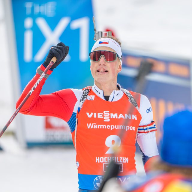 Jakub Štvrtecký po úspěšném závodě ve sprintu | foto:  (C) Český biatlon Petr Slavík