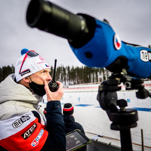 Jak funguje komunikace mezi realizačním týmem českých biatlonistů? | foto:  (C) Český biatlon Petr Slavík,  Český biatlon