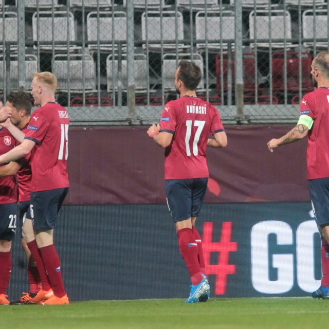 Zažijí čeští fotbalisté gólovou radost i proti Švédům? Kanonýr Schick bude chybět | foto: Profimedia