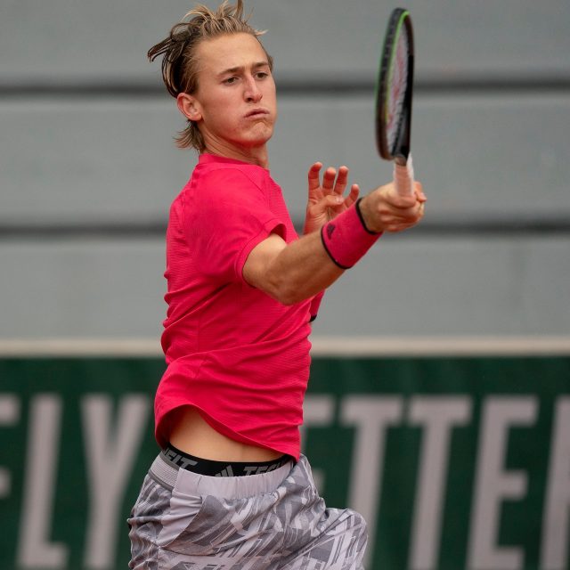 Tenista Sebastian Korda se snaží jít ve šlépějích svého otce. Jeho sestry se naopak věnují golfu | foto: Profimedia