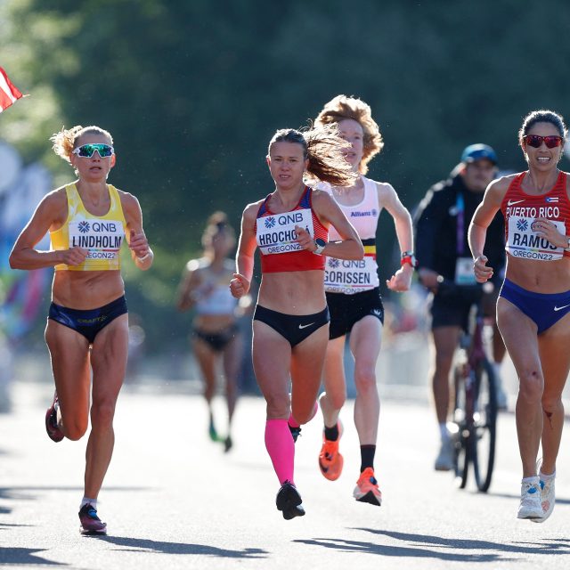 Česká vytrvalkyně Tereza Hrochová při maratonu na mistrovství světa v atletice v Eugene | foto: Profimedia
