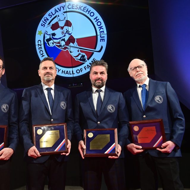  (zleva) Patrik Eliáš,  Petr Bříza,  David Moravec,  Aleš Procházka | foto: Profimedia