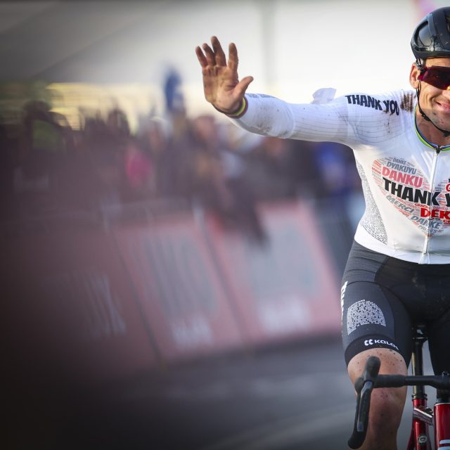 První únorový víkend se veškerá pozornost cyklistické veřejnosti upíná na MS v cyklokrosu v Táboře a konec kariéry Zdeňka Štybara | foto: Profimedia