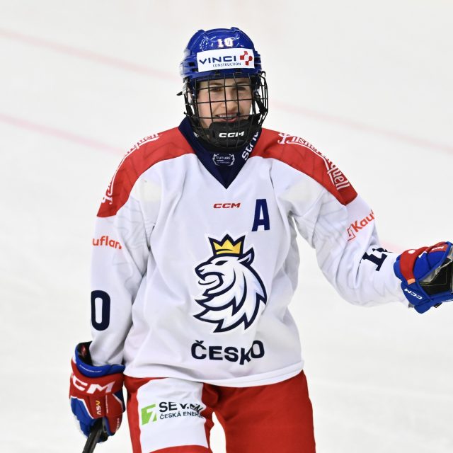 Česká hokejistka Denisa křížová | foto: ČTK