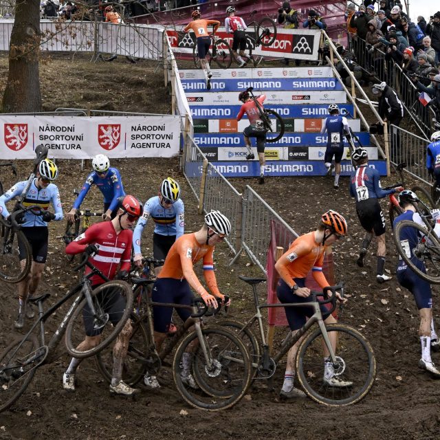 Cyklokros by mohl být novou disciplínou v programu zimních olympijských her  (archivní foto) | foto: Nico Vereecken,  Profimeda