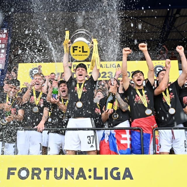 Sparťané slaví obhajobu titulu | foto: Michal Beránek,  CNC / Profimedia