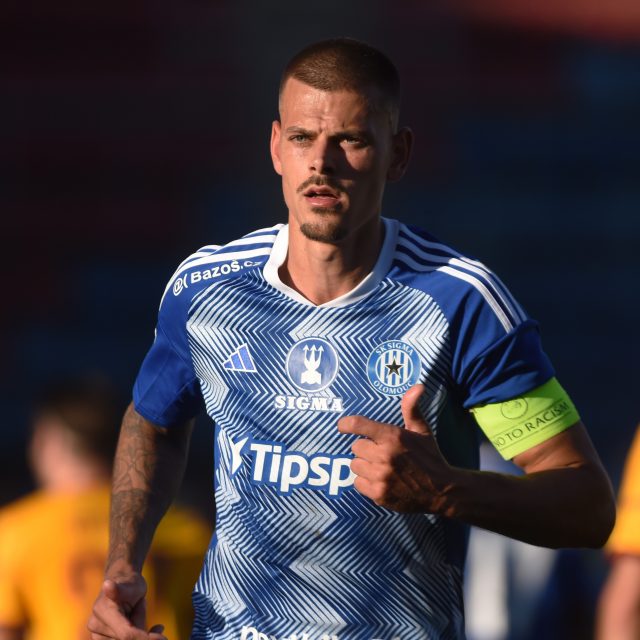 Útočník Jan Kliment v dresu Sigmy Olomouc | foto: Luděk Peřina,  ČTK
